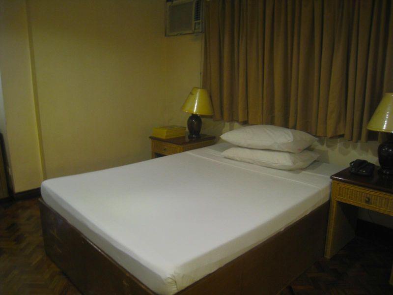Salcedo Suites Makati City Dış mekan fotoğraf
