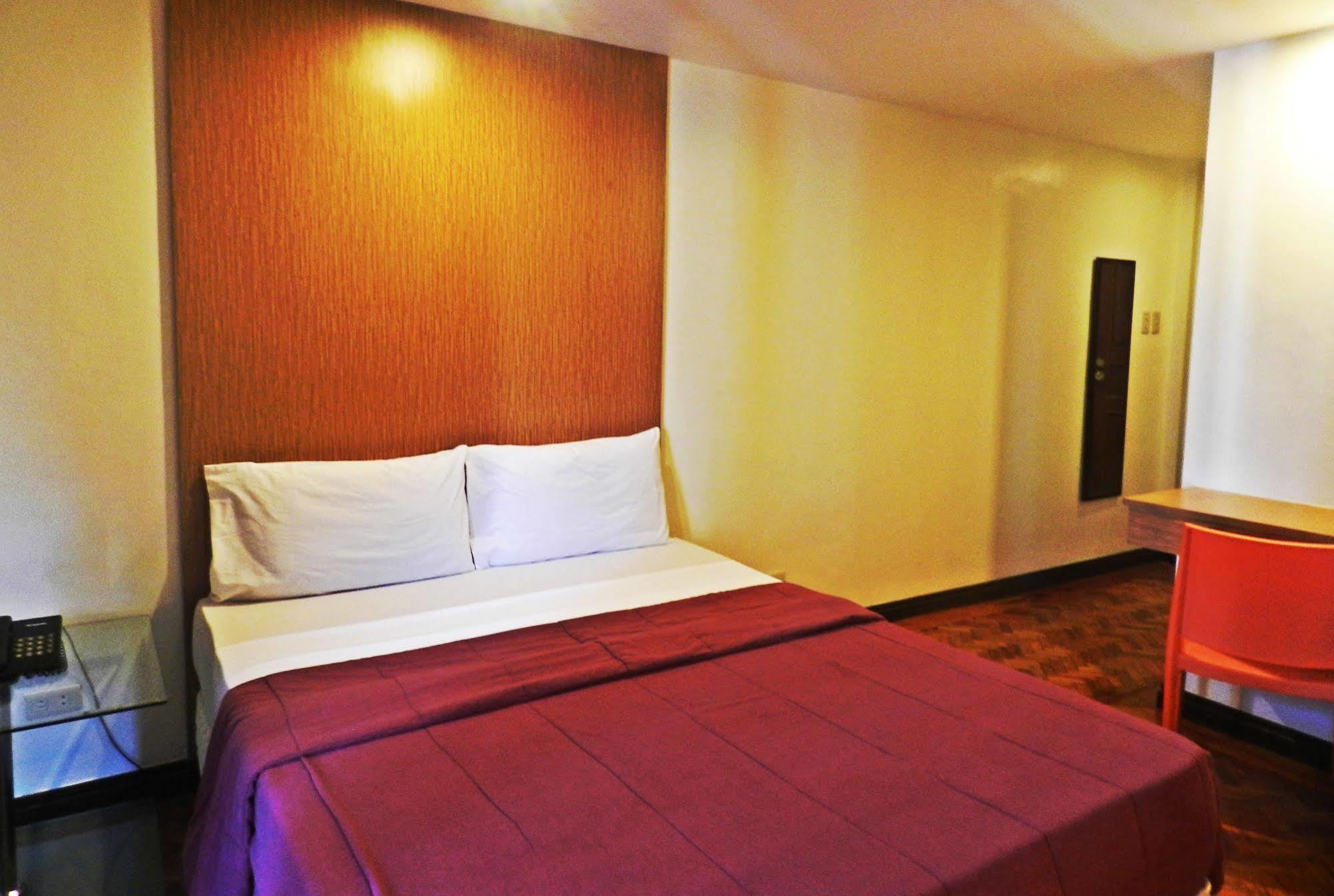 Salcedo Suites Makati City Dış mekan fotoğraf