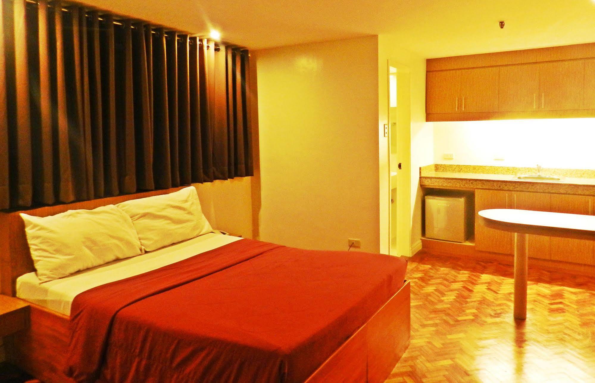 Salcedo Suites Makati City Dış mekan fotoğraf